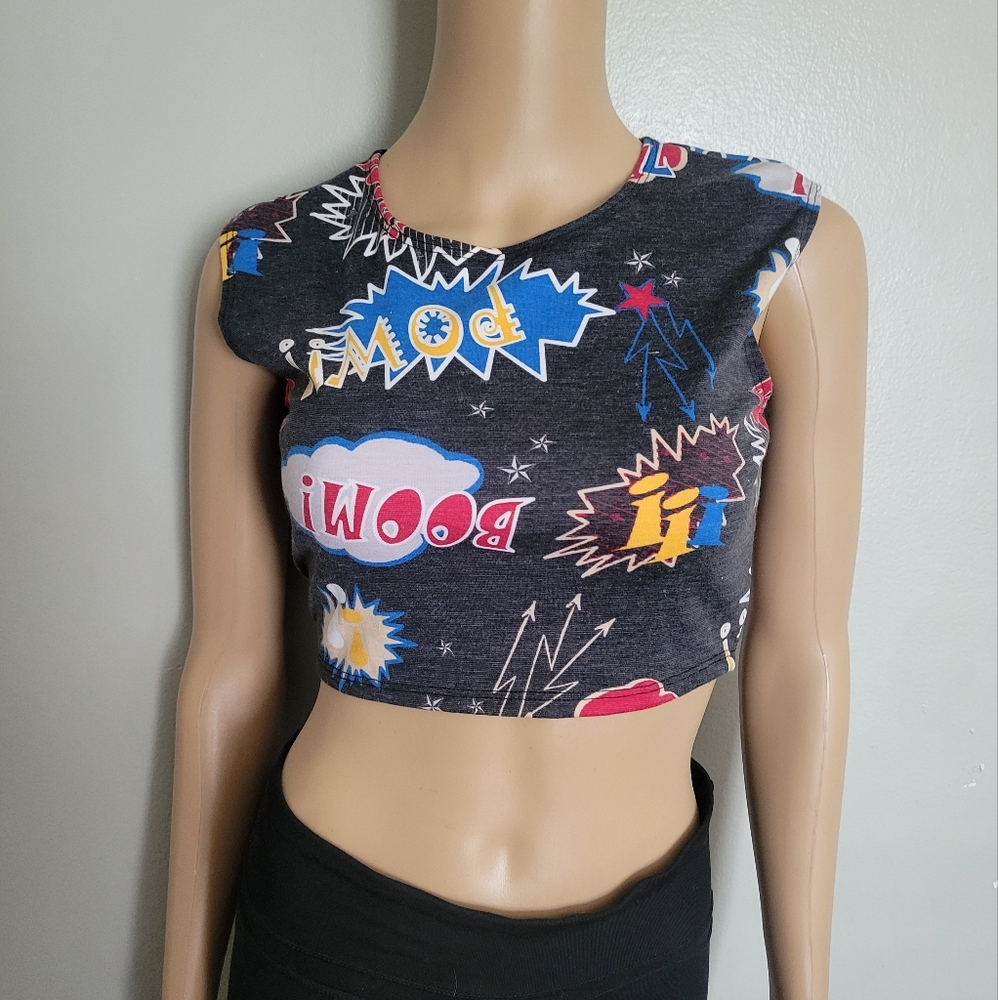 NWOT! SI STYLE SLEEVELESS "BOOM POW" CROP TOP